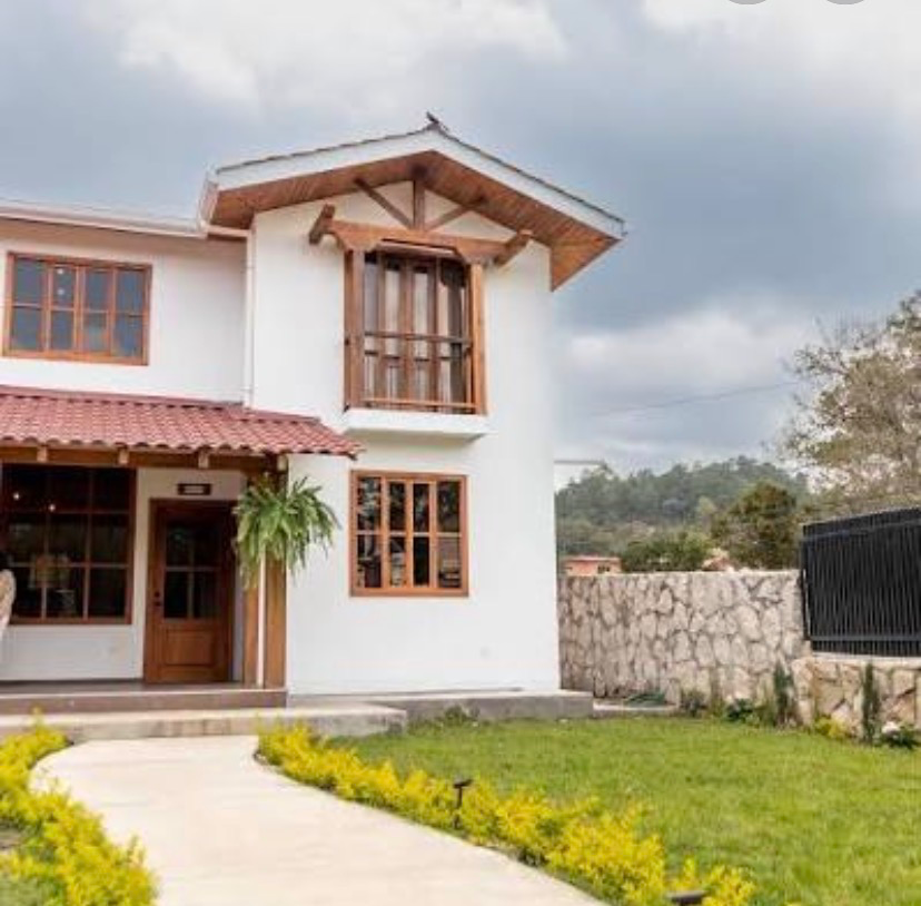 COMPRA | Casa en el Obelisco, Barquisimeto, estado Lar