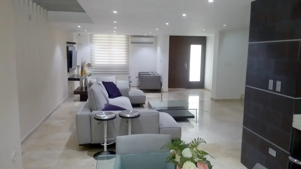 [A402003] VENTA | Casa lujosa en conjunto cerrado de El Pedregal con todas las comodidades y garantía de servicios, en Barquisimeto, estado Lara