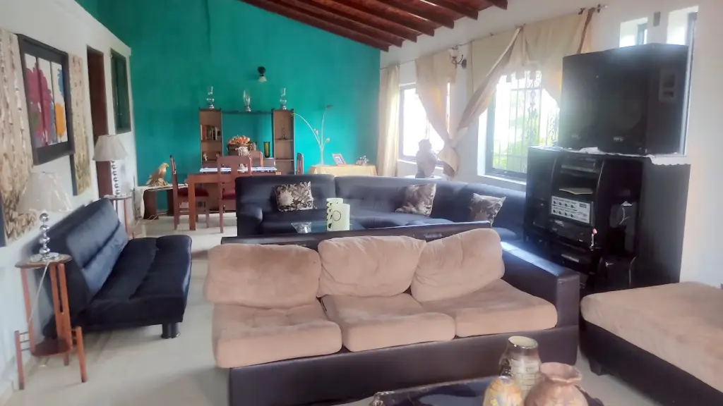 [A408003] VENTA | Quinta con dos casas en una, con 8 habitaciones y 6 baños en conjunto cerrado, San Felipe, estado Yaracuy