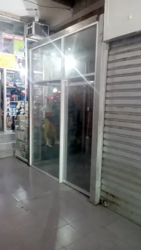 [A309005] ALQUILER | Local de 3.50 m² en centro comercial de la carrera 21, zona de los chinos. Barquisimeto, estado Lara