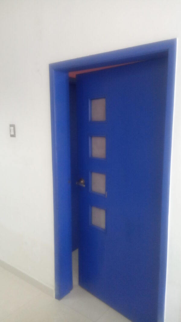 Cubículo con baño